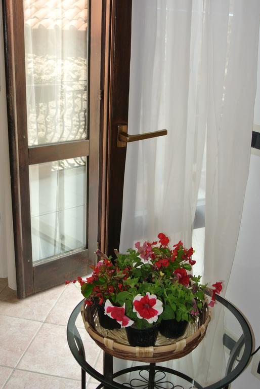 B&B Casa Antonia Trentinara Exterior photo