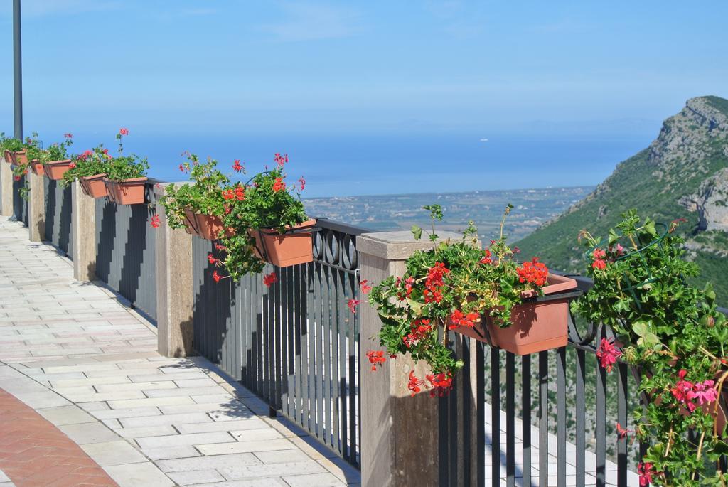 B&B Casa Antonia Trentinara Exterior photo