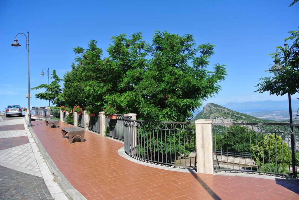 B&B Casa Antonia Trentinara Exterior photo